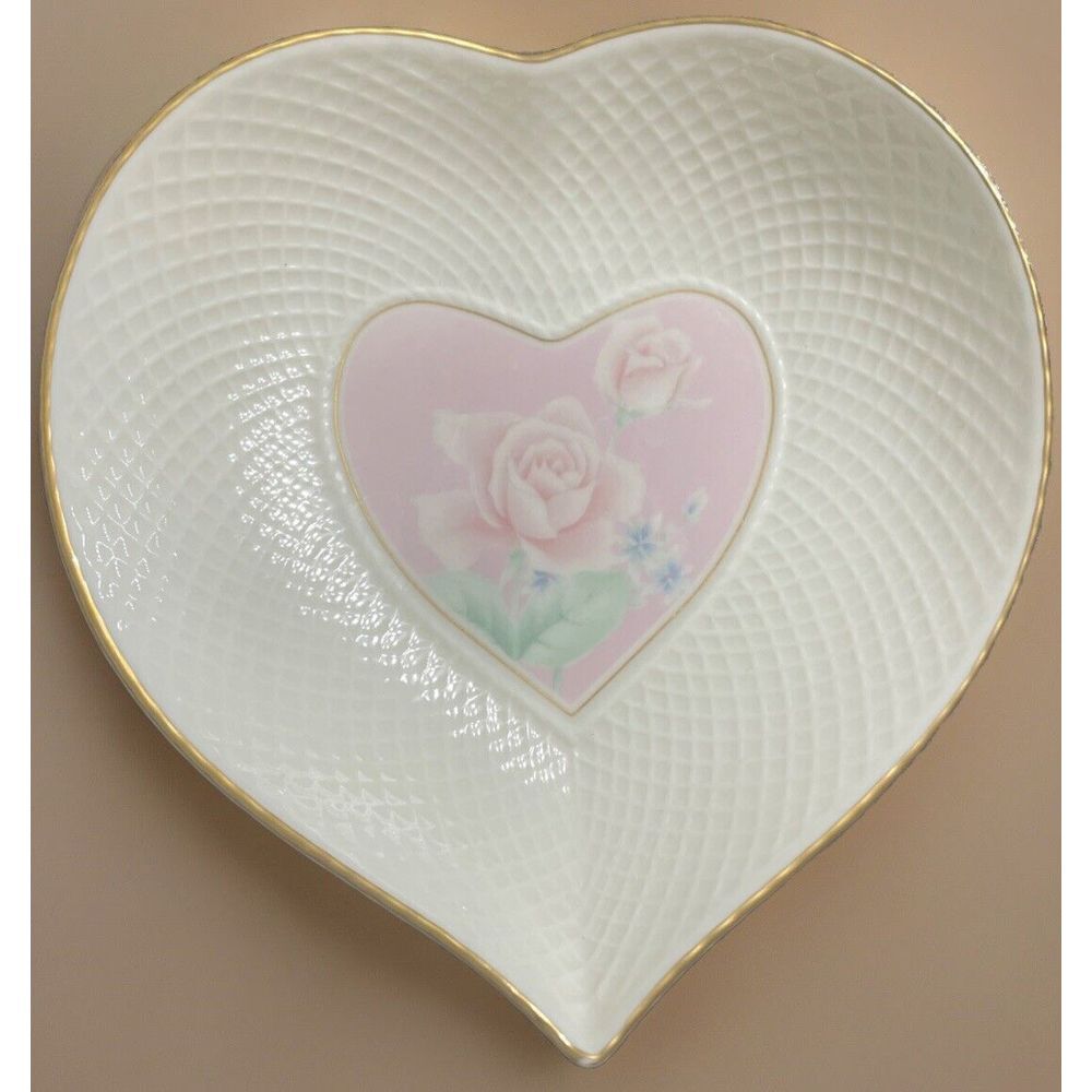 Ivory Bone China Mikasa Narumi-Japan Heart-Shaped Candy/ Trinket Dish‎ Rose Duet